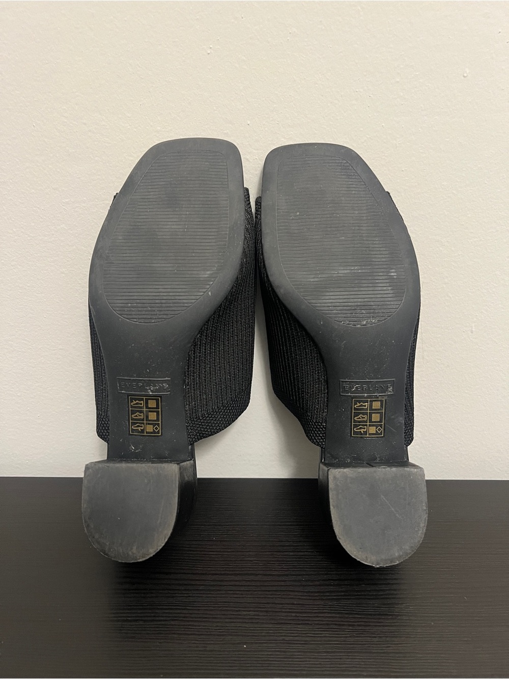 Everlane The Glove Mule in Reknit Size 6.5 Black Heel Sandal Neutral - Picture 10 of 15